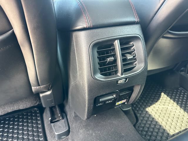 Used 2020 Jeep Cherokee Trailhawk w/ Technology Group AWD/4WD image 23