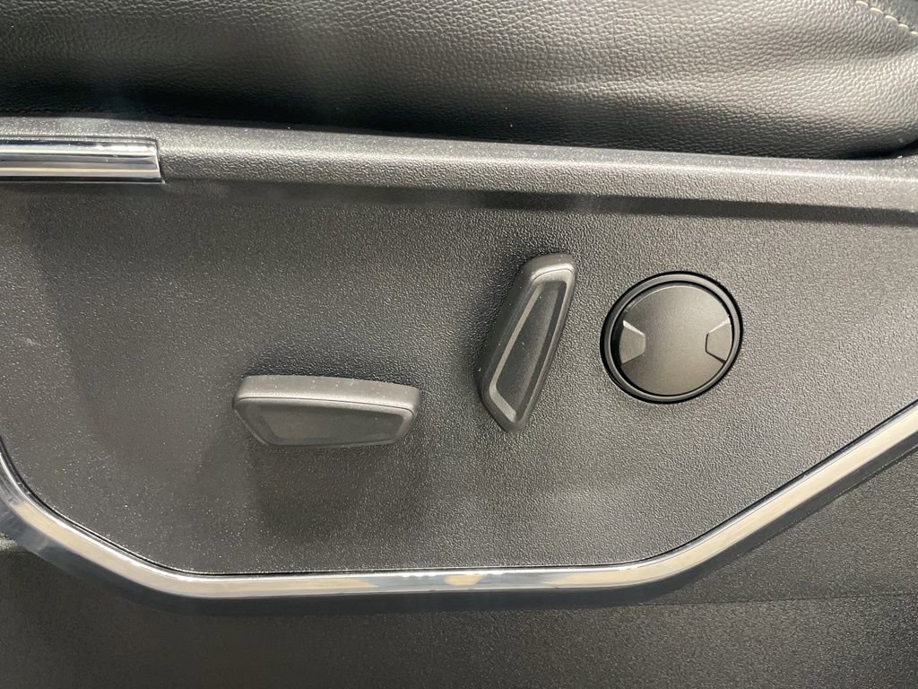 Used 2024 Ford F250 Lariat w/ Sport Appearance Package image 25