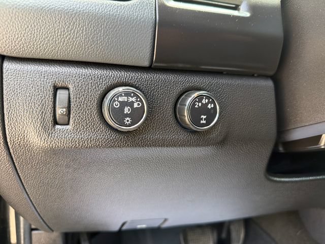 Used 2015 Chevrolet Colorado Z71 w/ LPO, Bed Protection Package AWD/4WD image 18