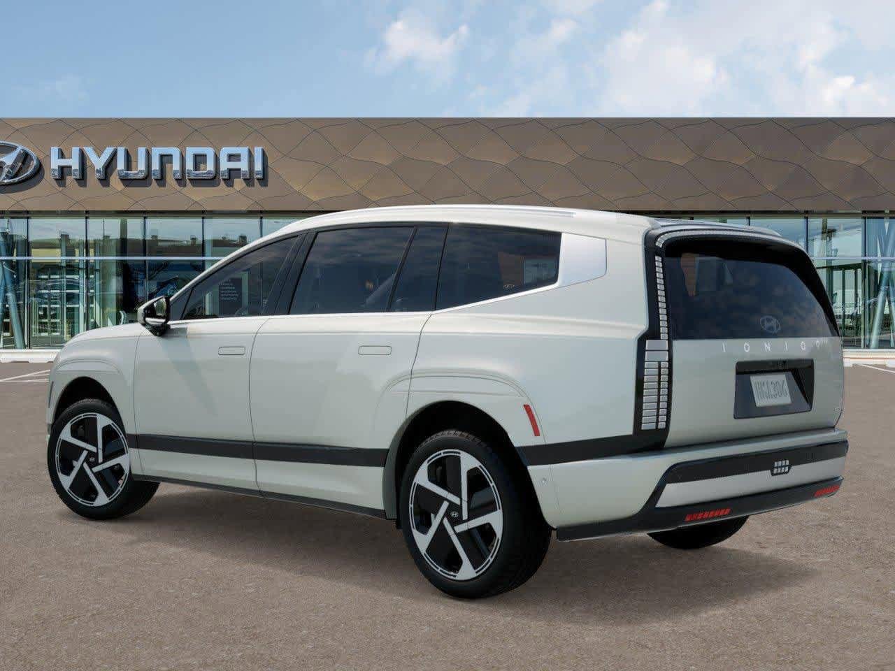 New 2026 Hyundai Ioniq 9 Calligraphy image 5