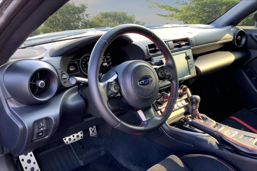 Used 2022 Subaru BRZ Limited RWD image 13