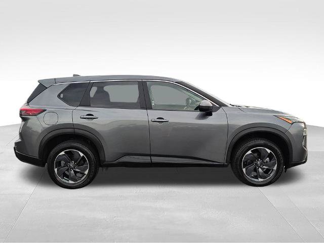 Certified 2025 Nissan Rogue SV AWD/4WD image 6