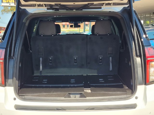 Used 2022 Chevrolet Suburban Z71 AWD/4WD image 9