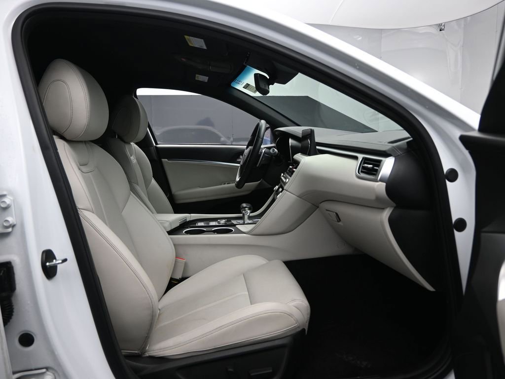 Used 2025 Genesis G70 2.5T AWD/4WD image 30