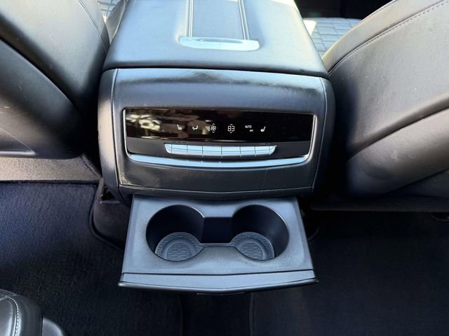 Used 2022 Cadillac Escalade ESV Sport Platinum image 19