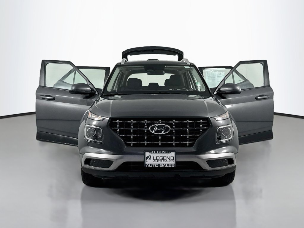 Used 2025 Hyundai Venue SEL FWD image 19