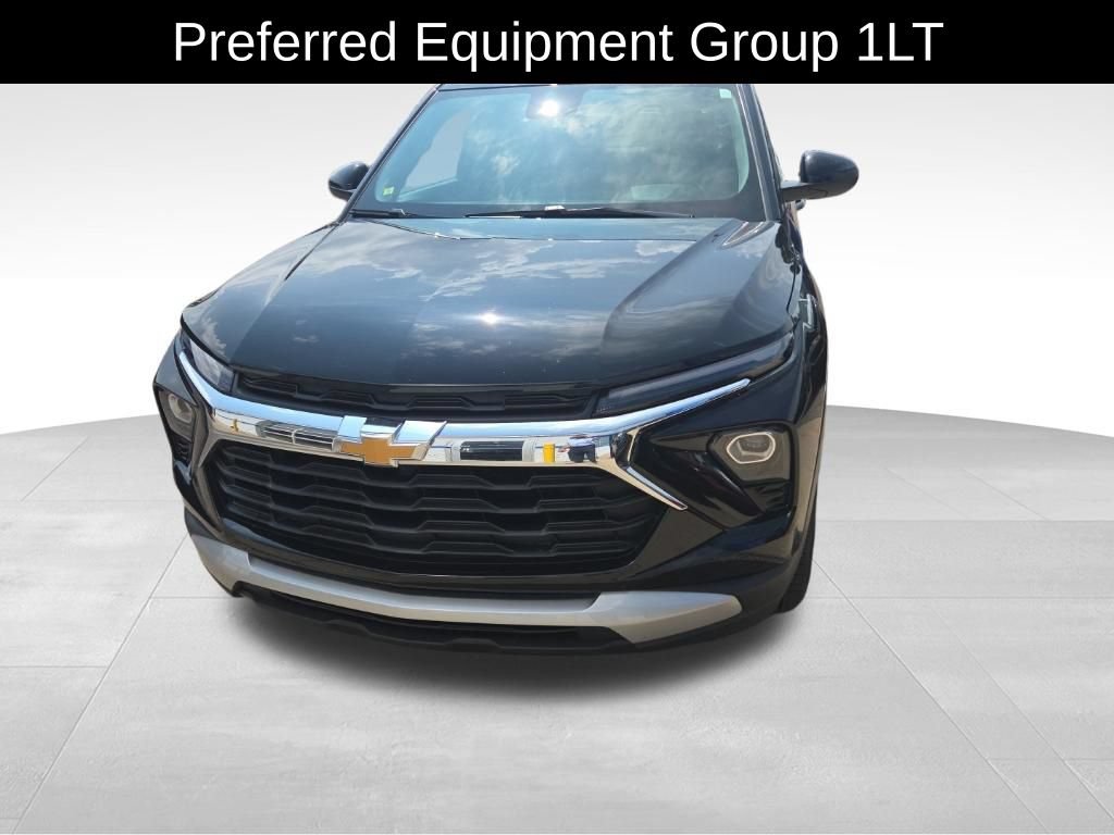 Used 2024 Chevrolet TrailBlazer LT w/ LT Cold Weather Package AWD/4WD image 10