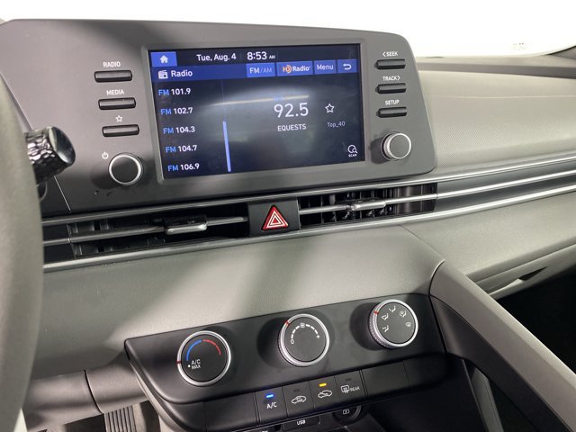 Used 2021 Hyundai Elantra SE FWD image 27