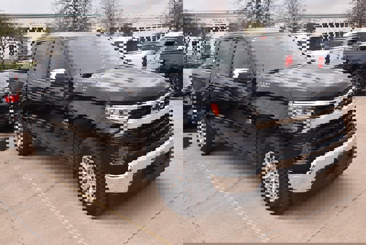 Used 2025 Chevrolet Silverado 1500 LT w/ Texas Edition Plus image 4