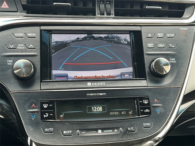 Used 2014 Toyota Avalon Limited image 12