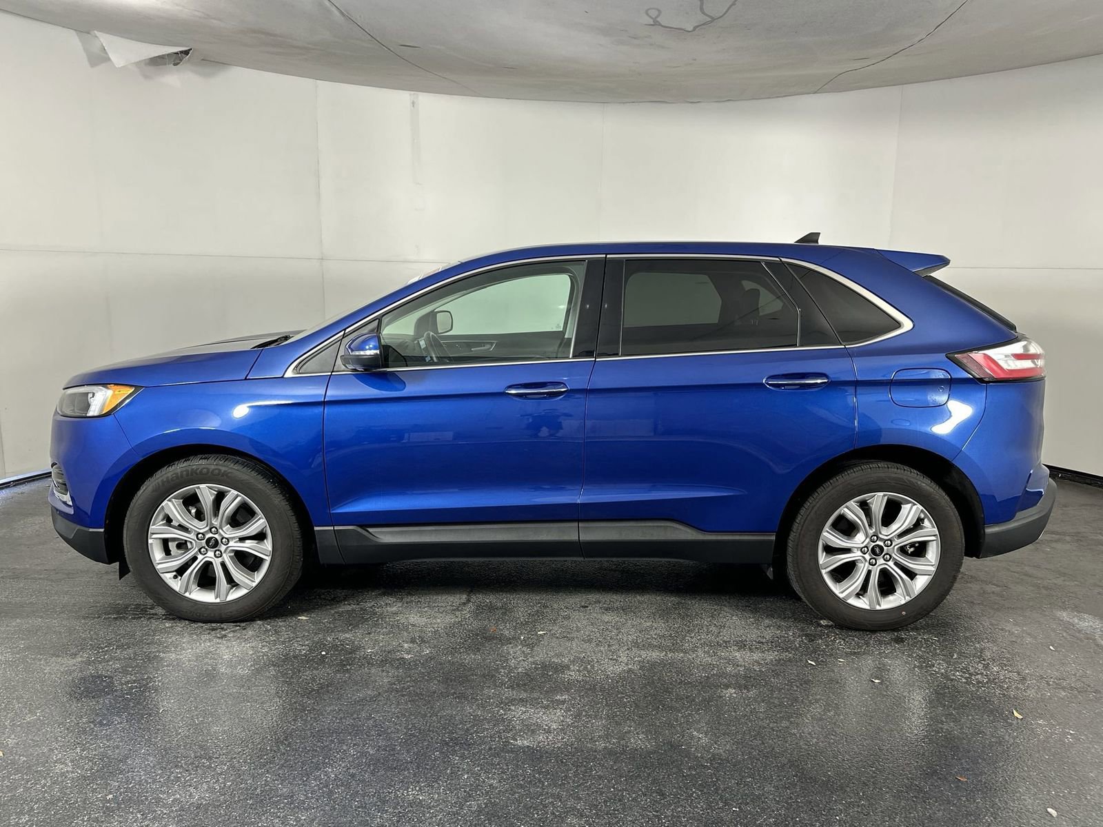 Used 2024 Ford Edge Titanium AWD/4WD image 5