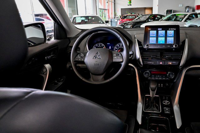 Used 2022 Mitsubishi Eclipse Cross SE image 31