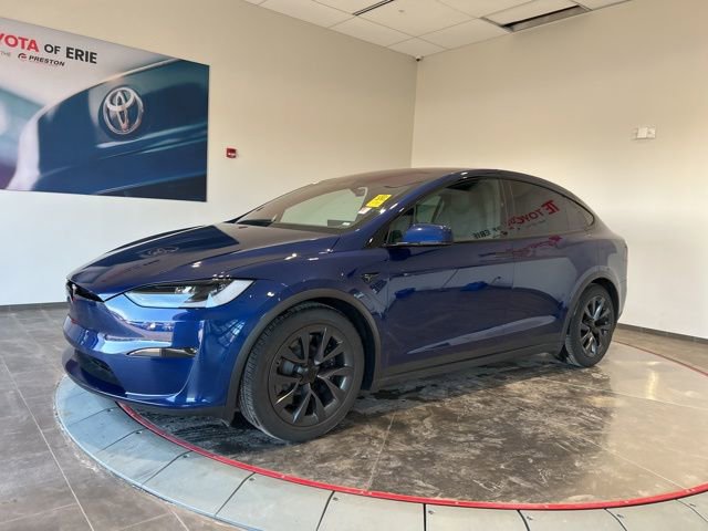 Used 2024 Tesla Model X image 2