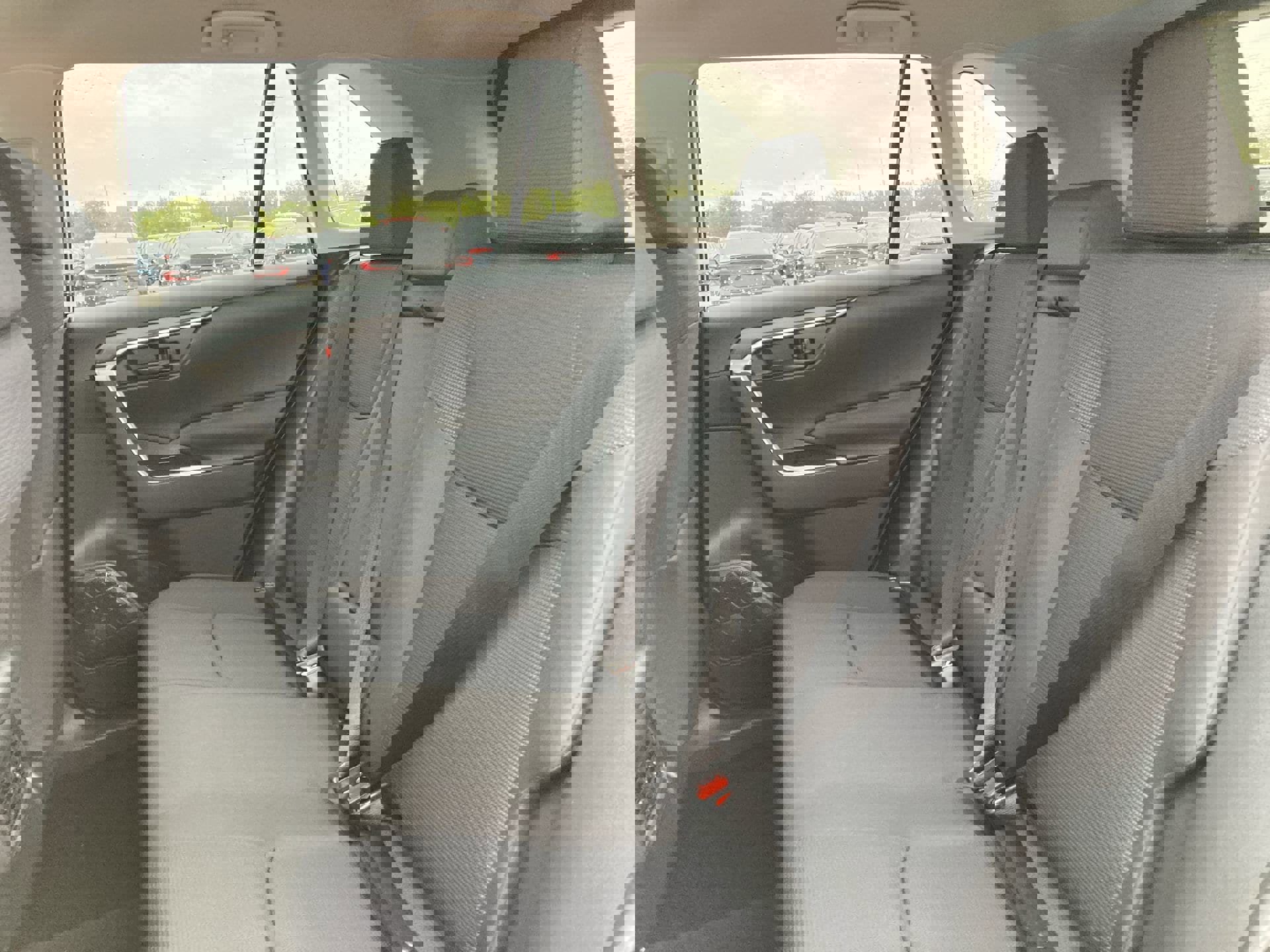 Certified 2025 Toyota RAV4 LE image 27