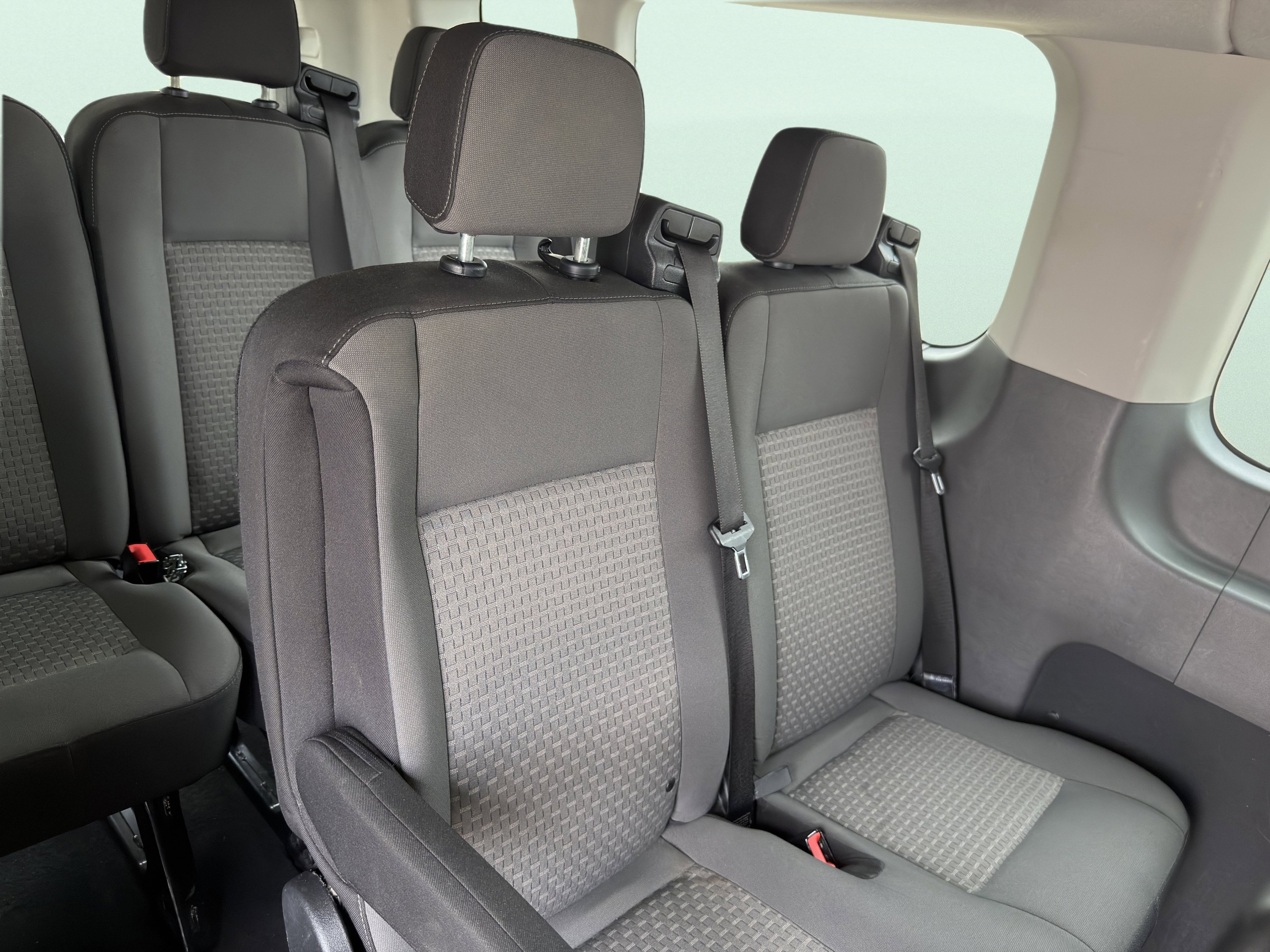 Used 2023 Ford Transit 350 XLT image 24