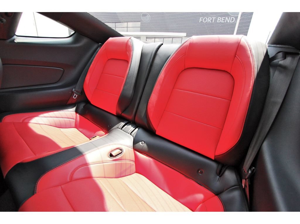 Used 2020 Ford Mustang GT Premium w/ GT Performance Package RWD image 31