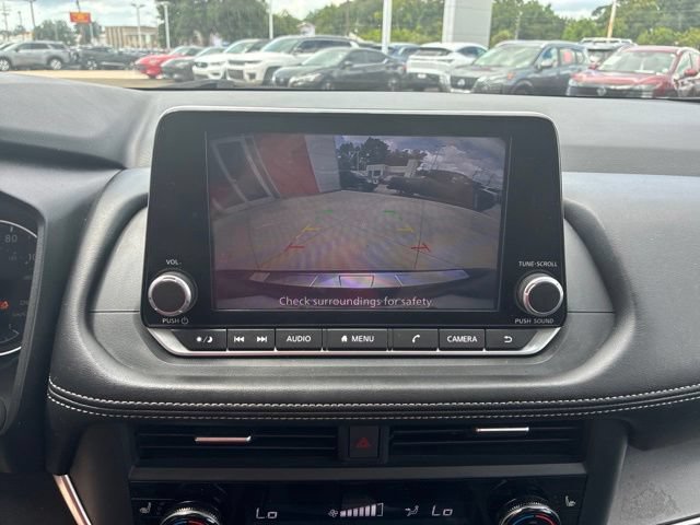 Used 2024 Nissan Rogue SV w/ SV Premium Package FWD image 27
