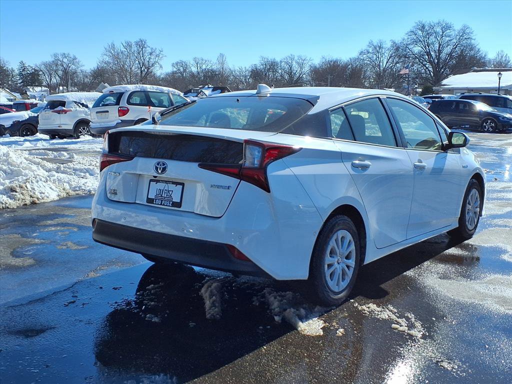 Used 2021 Toyota Prius LE image 4