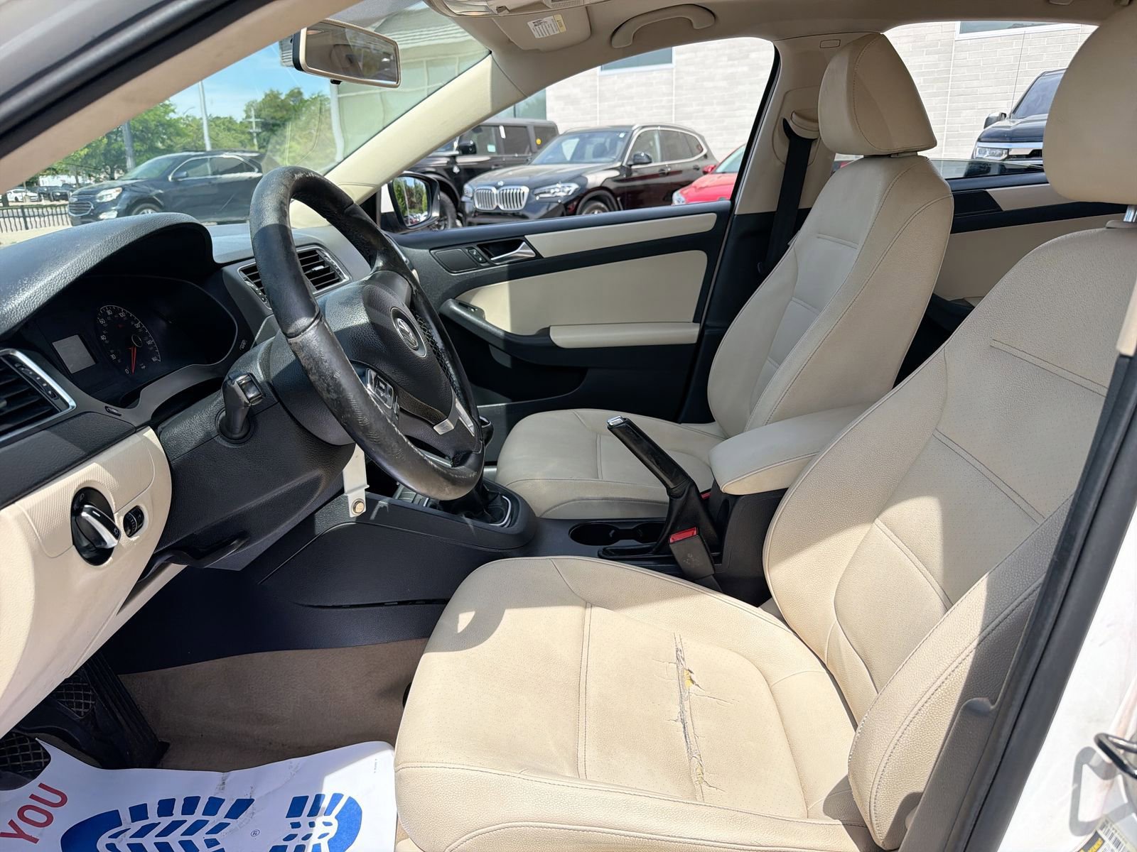 Used 2011 Volkswagen Jetta SE FWD image 11