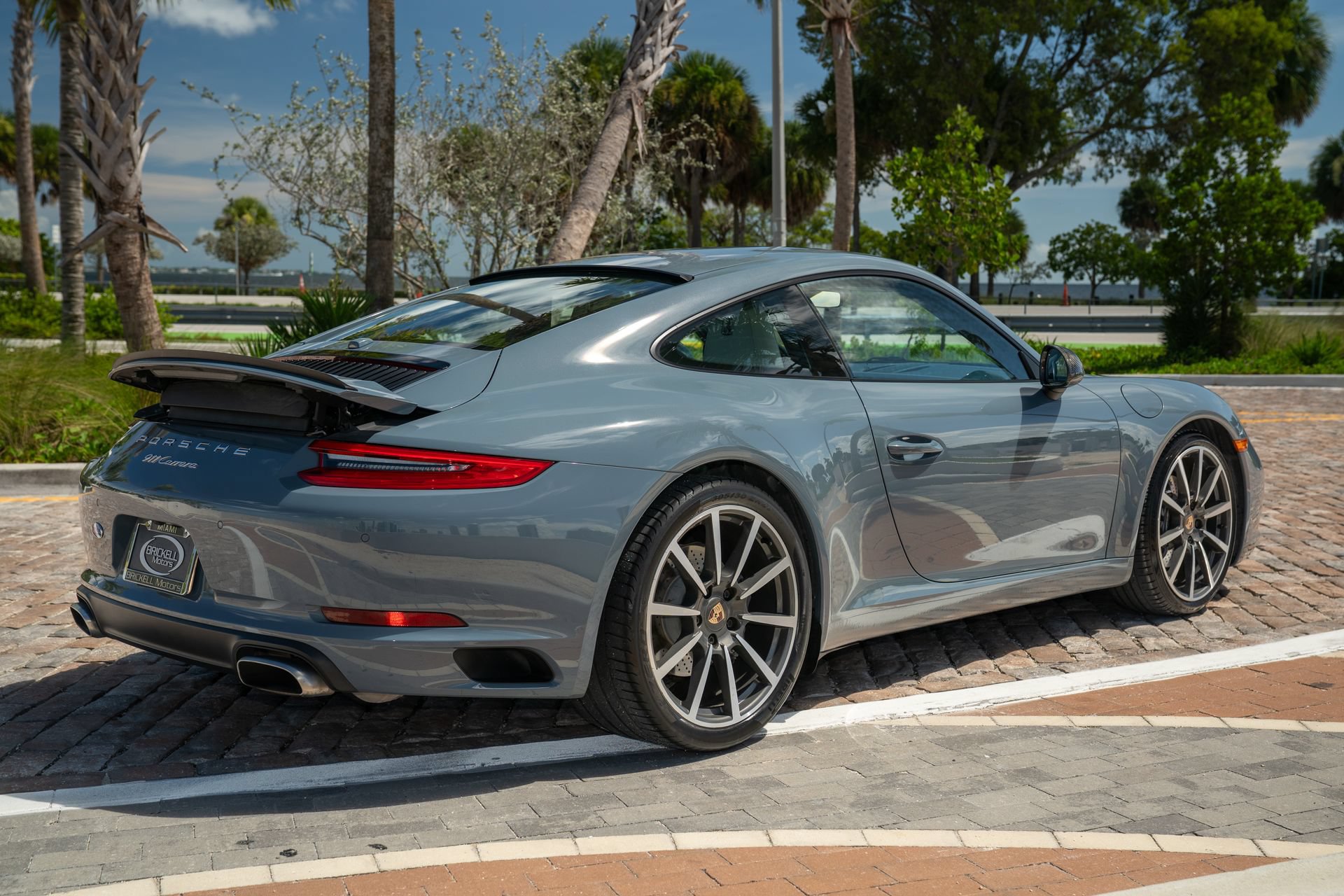 Used 2017 Porsche 911 Carrera RWD image 10