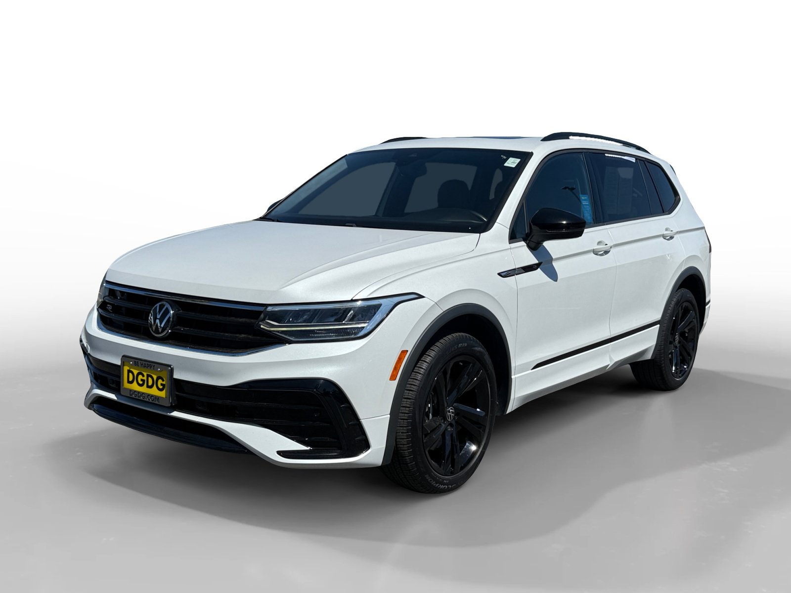 Used 2023 Volkswagen Tiguan SE R-Line FWD image 1