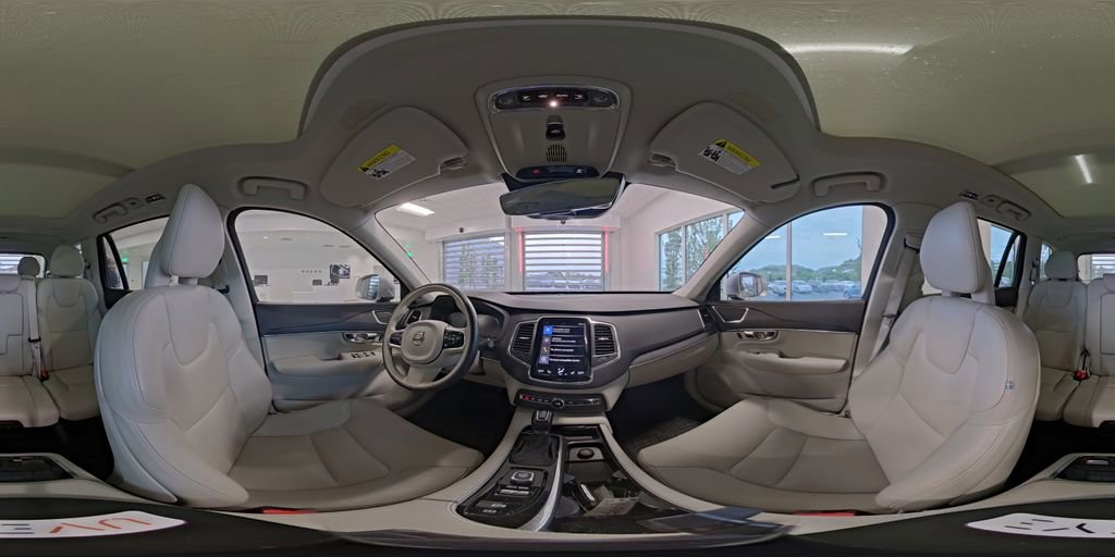 Used 2020 Volvo XC90 T5 Momentum FWD image 9