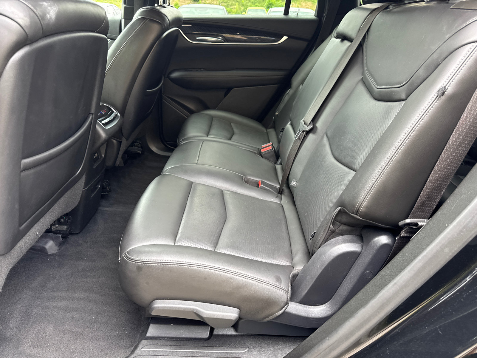 Used 2022 Cadillac XT6 Premium Luxury FWD image 21