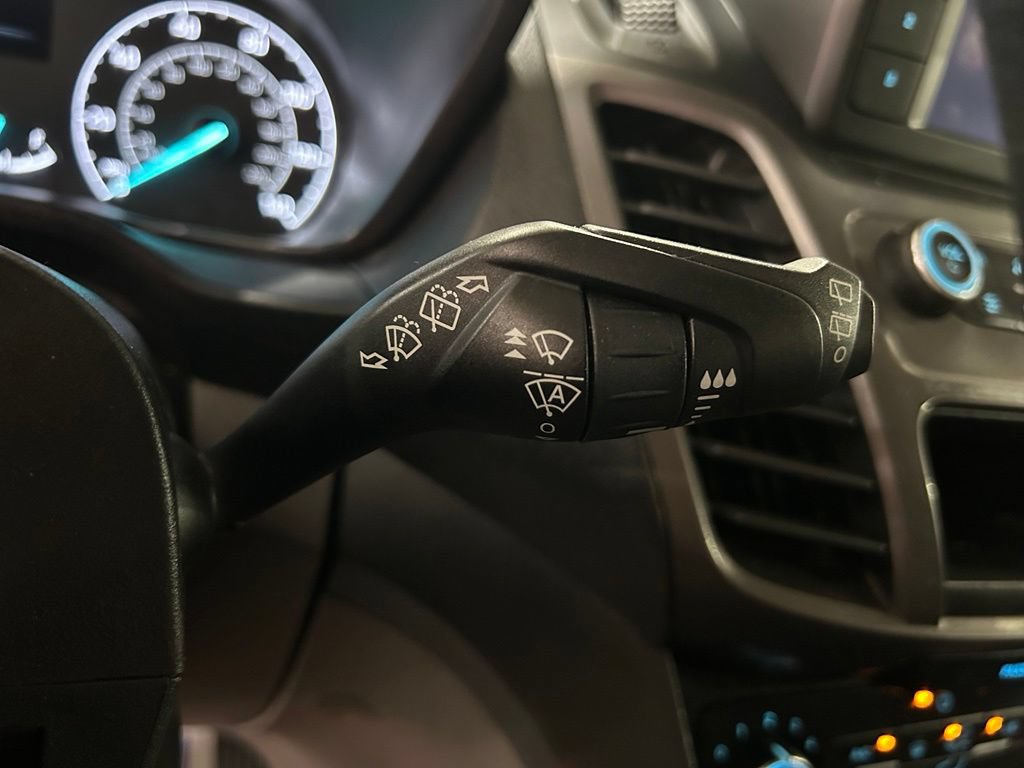 Used 2020 Ford Transit Connect XL FWD image 17