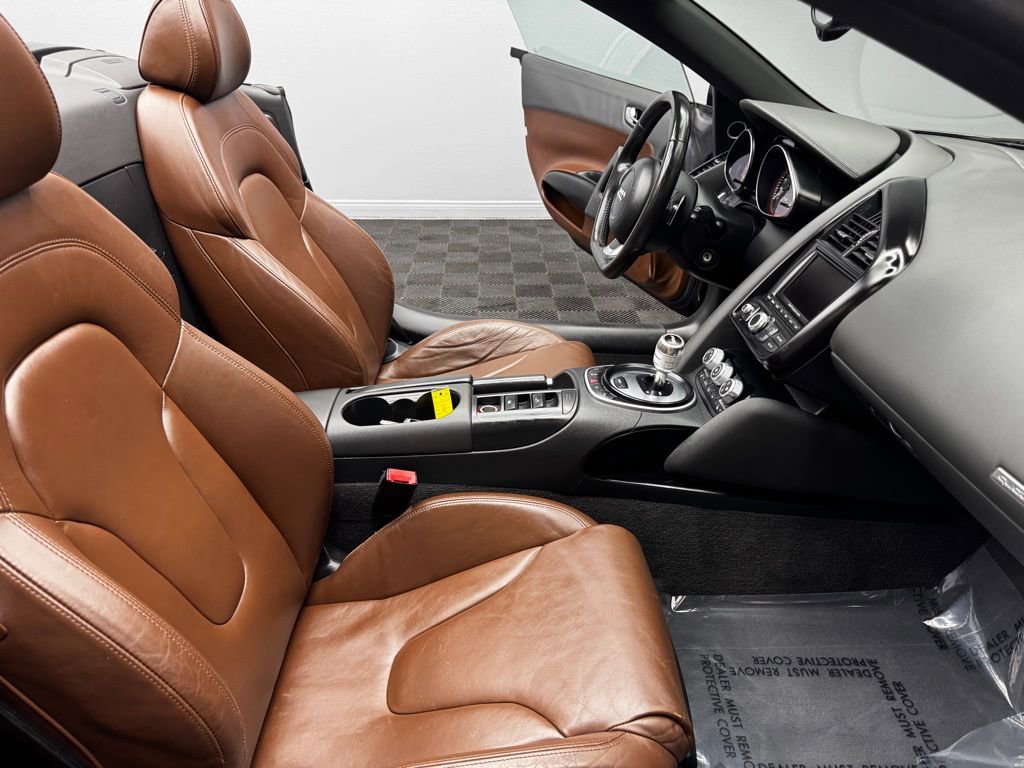Used 2011 Audi R8 V10 image 40