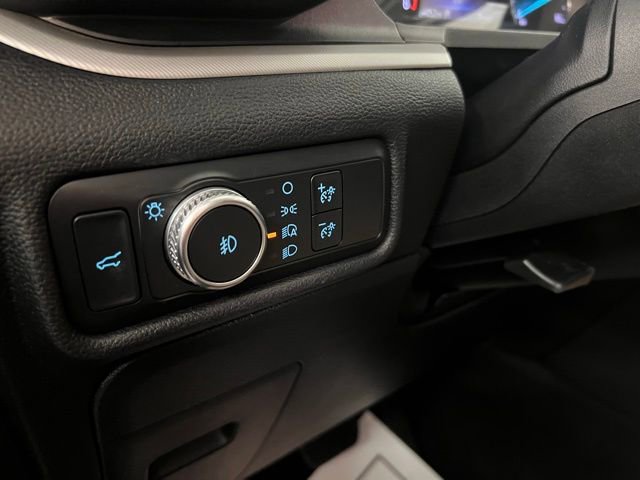 Used 2020 Ford Explorer XLT w/ Equipment Group 202A image 36