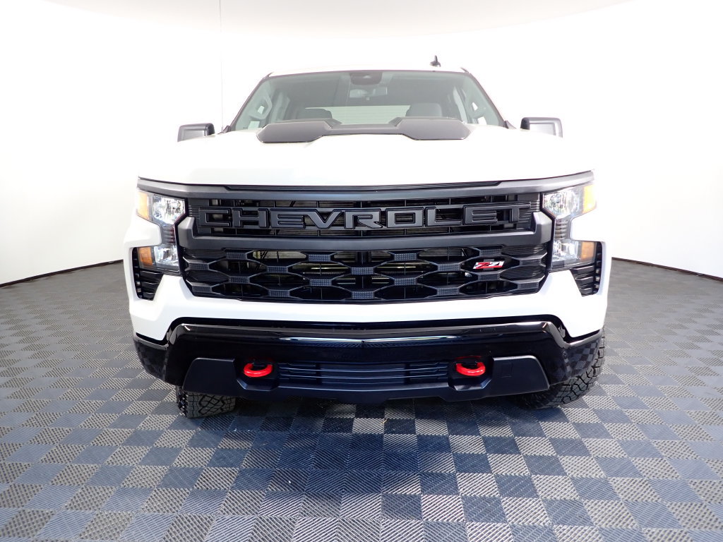 New 2026 Chevrolet Silverado 1500 Custom Trail Boss w/ LPO, Dark Essentials Package AWD/4WD image 7