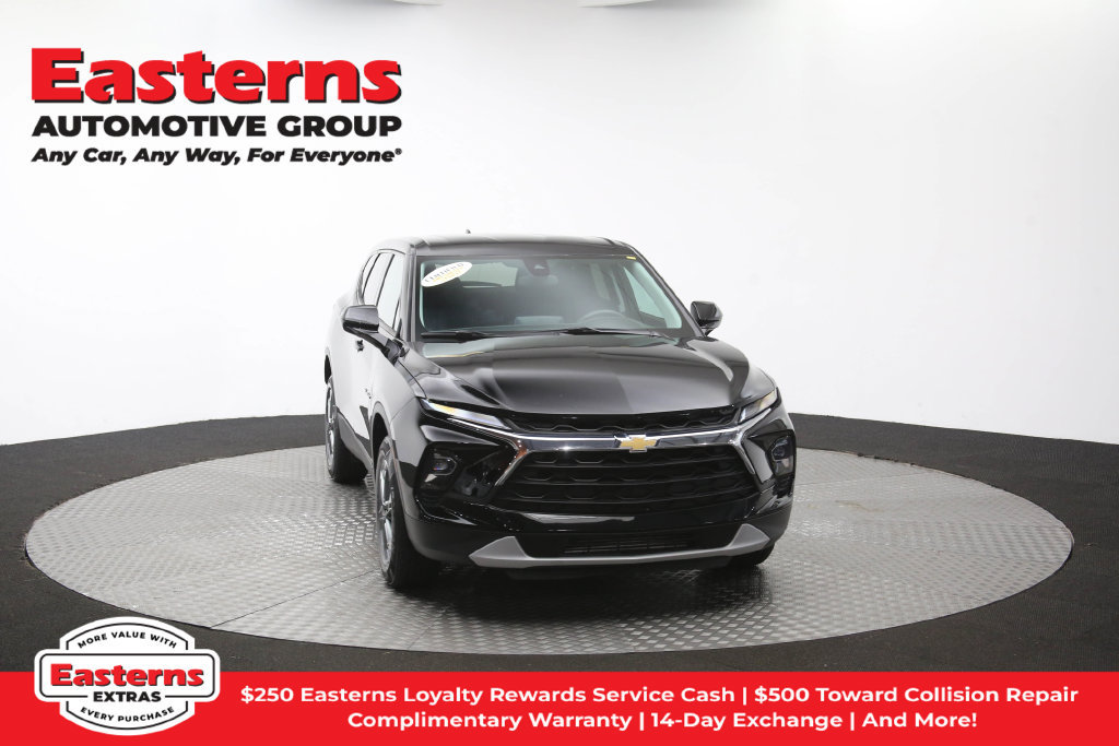 Used 2025 Chevrolet Blazer LT FWD image 54