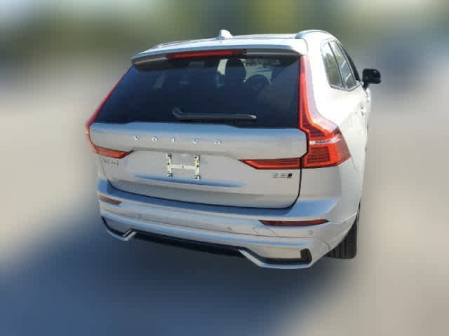 Used 2025 Volvo XC60 B5 Plus image 3