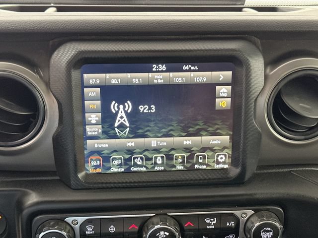 Used 2022 Jeep Gladiator Sport AWD/4WD image 12
