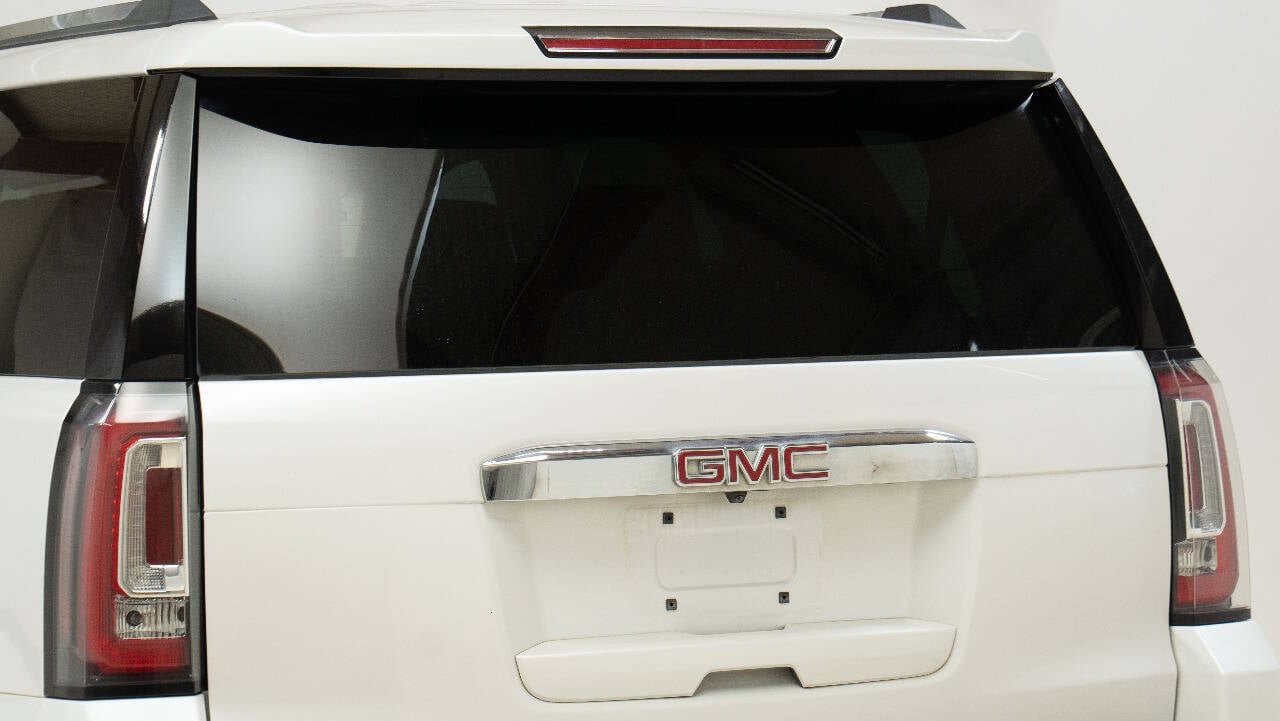 Used 2016 GMC Yukon Denali w/ Open Road Package AWD/4WD image 14