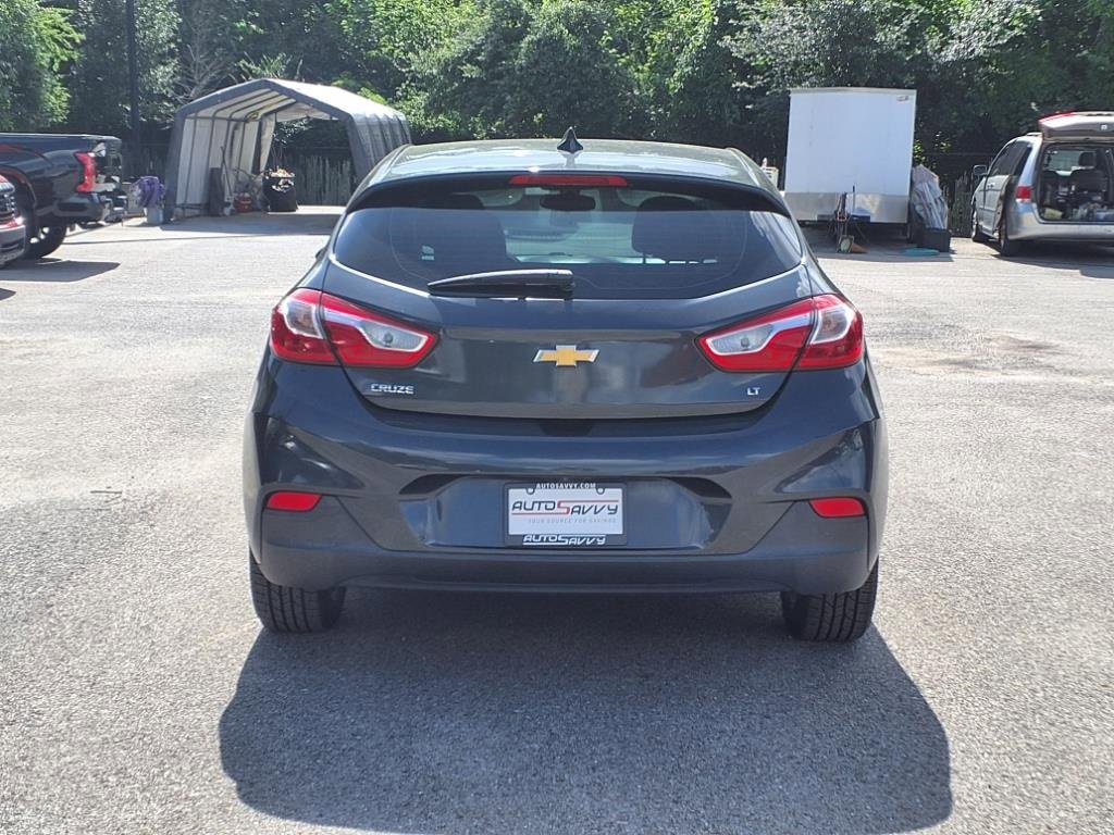 Used 2018 Chevrolet Cruze LT w/ Convenience Package image 5