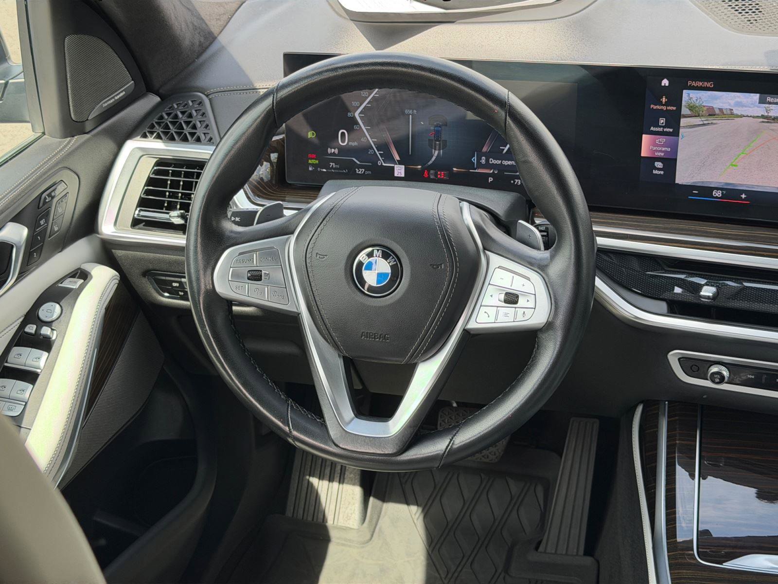 Used 2023 BMW X7 xDrive40i w/ Executive Package image 43