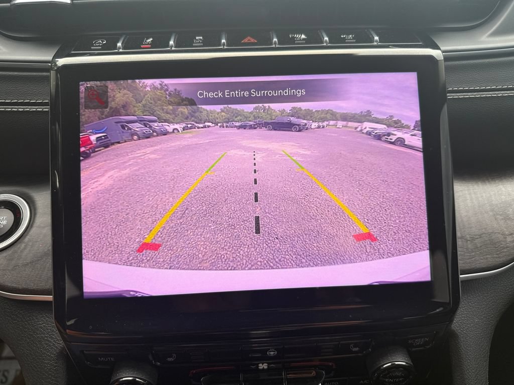 Used 2021 Jeep Grand Cherokee L Limited RWD image 32