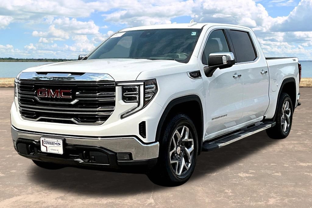 Used 2023 GMC Sierra 1500 SLT w/ SLT Premium Package AWD/4WD image 4