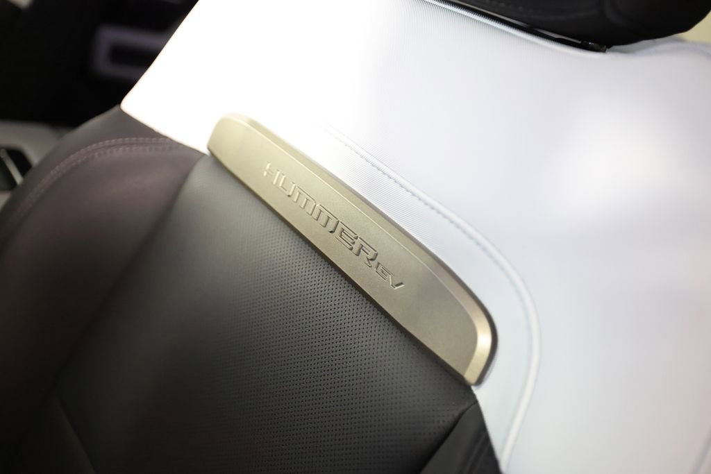 Used 2025 GMC Hummer EV 3X image 42