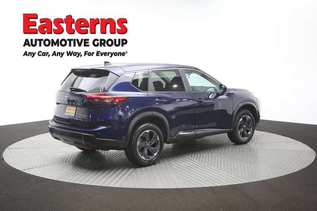 Used 2024 Nissan Rogue SV AWD/4WD image 41