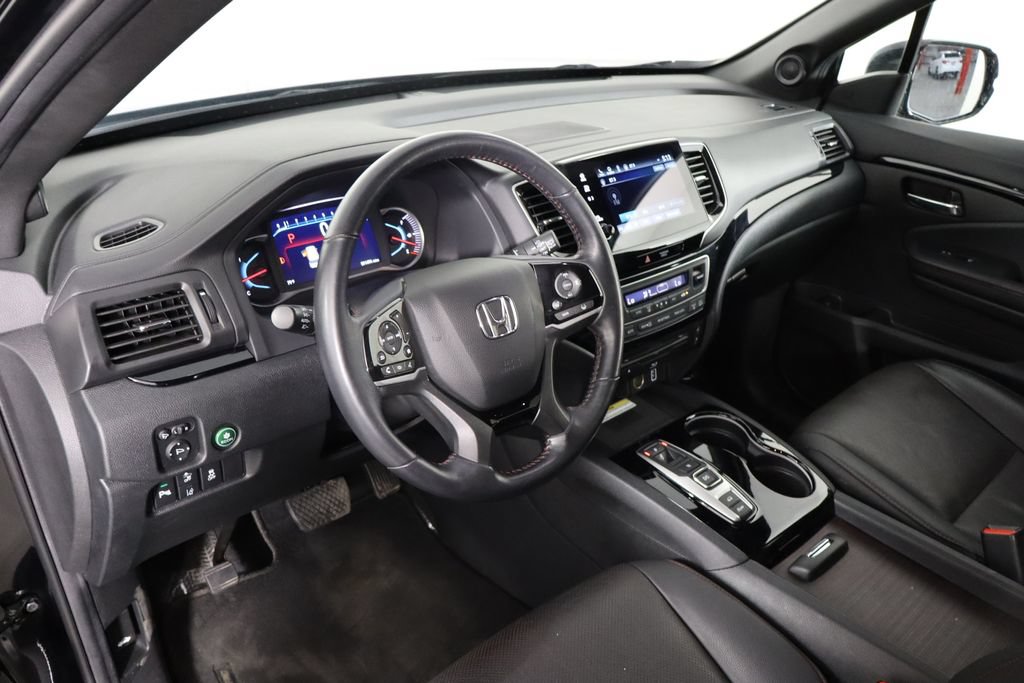Used 2022 Honda Pilot Black Edition image 28