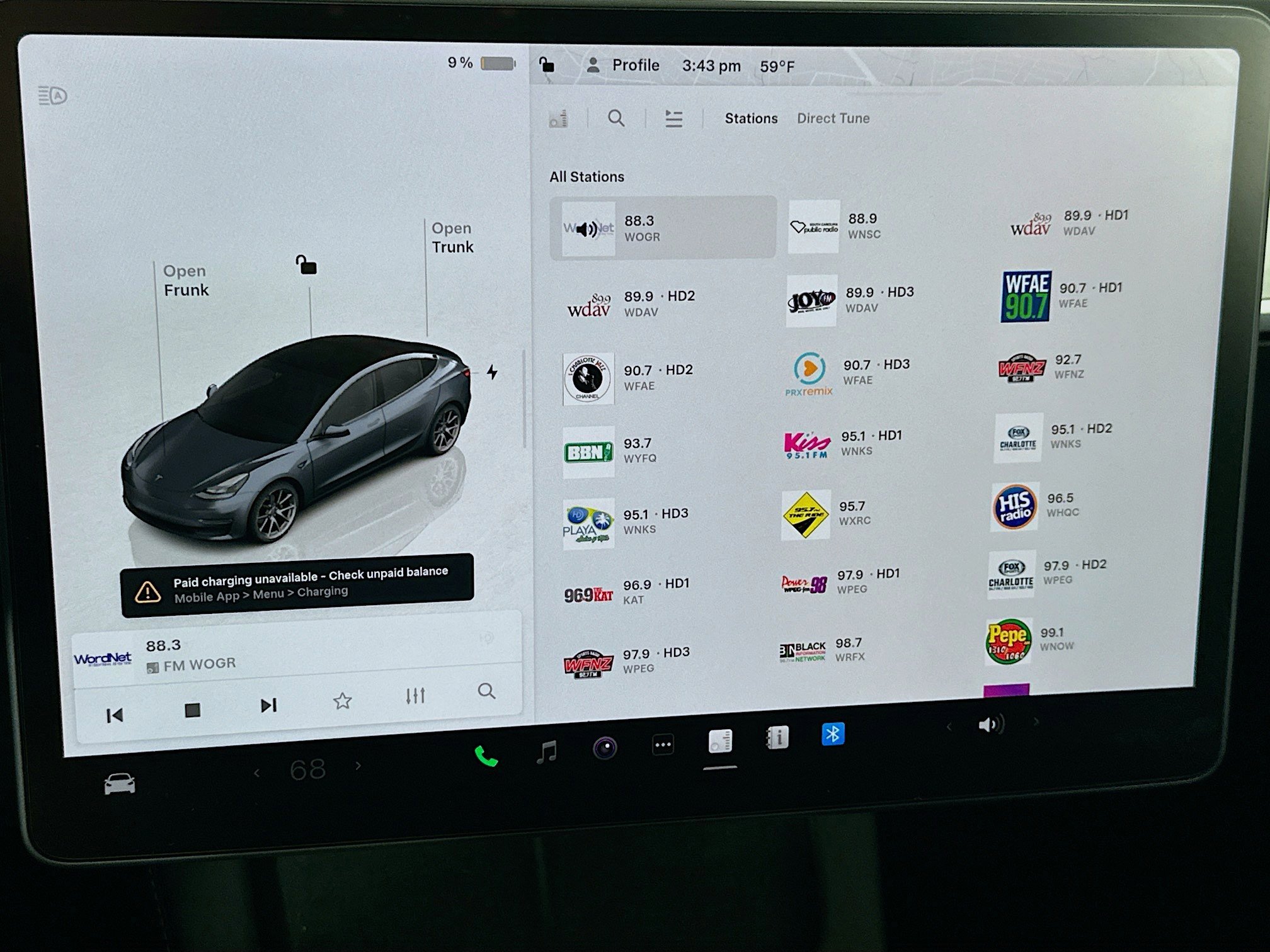 Used 2023 Tesla Model 3 Standard Range image 19