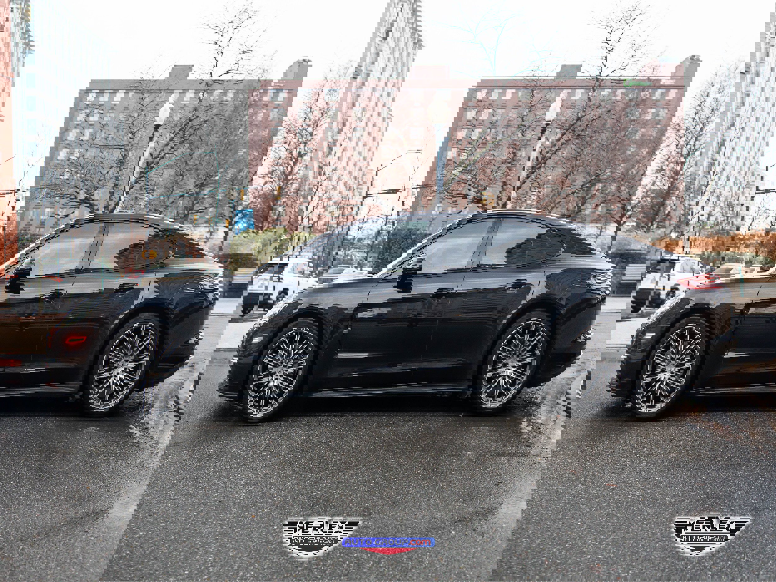 Used 2018 Porsche Panamera 4S w/ Premium Package Plus image 4