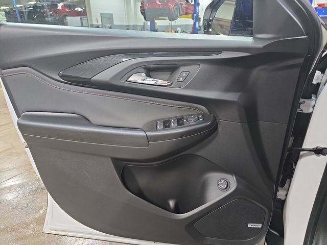 Used 2023 Chevrolet TrailBlazer RS w/ Sun and Liftgate Package image 28