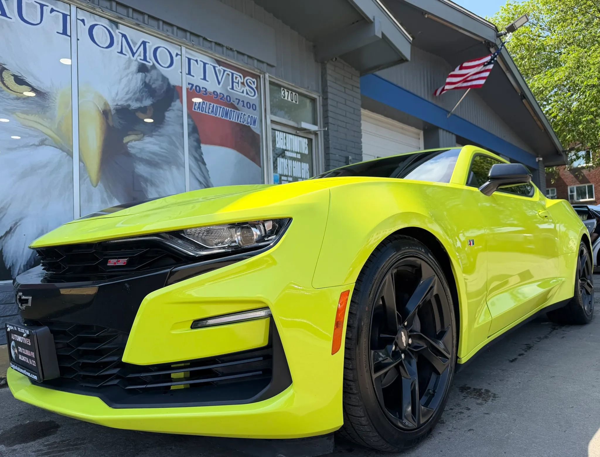 Used 2019 Chevrolet Camaro SS w/ Black Appearance Package RWD image 7