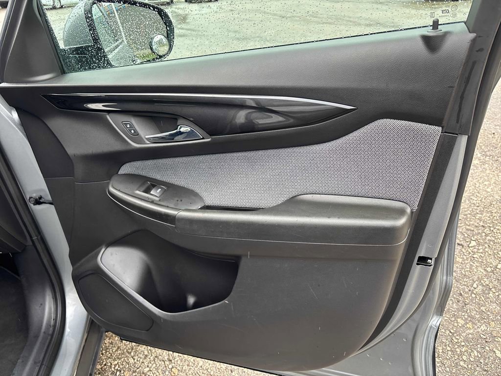 Used 2025 Chevrolet TrailBlazer LT image 33