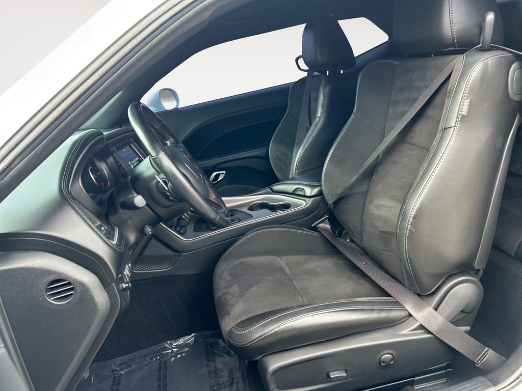Used 2022 Dodge Challenger R/T w/ Plus Package RWD image 15