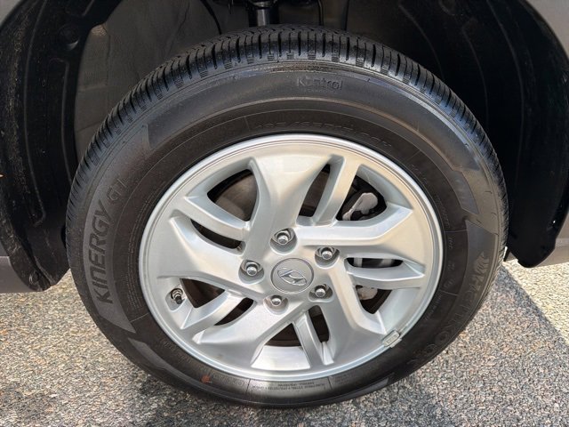 Certified 2025 Hyundai Venue SE image 38