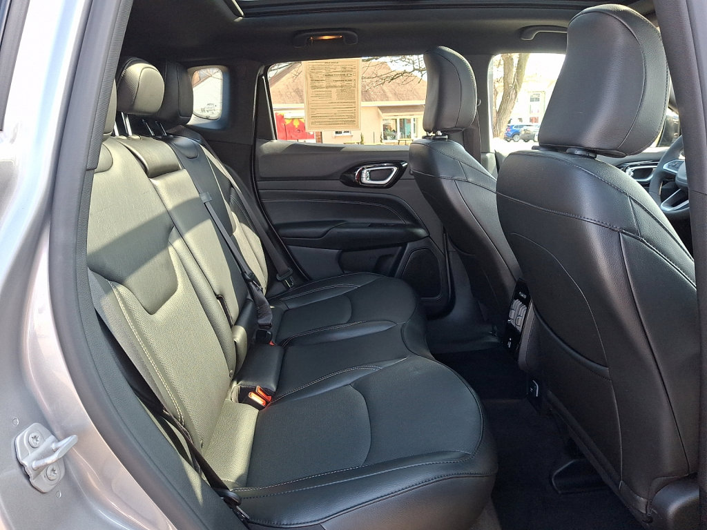 Used 2023 Jeep Compass High Altitude image 15